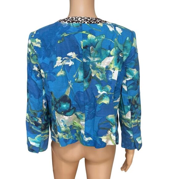 Chico's 100% cotton jacket Crop Watercolor Floral And Animal Print size 1 or M - Picture 3 of 6